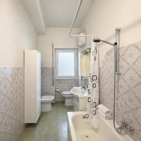 Apartment Modern Pigneto Flat, 5 Mins To Metro & Parking