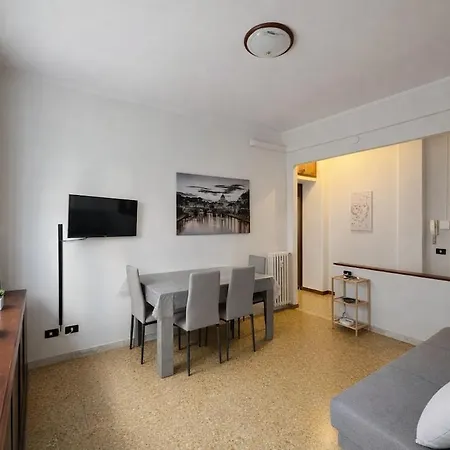 Modern Pigneto Flat, 5 Mins To Metro & Parking *