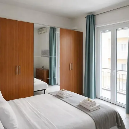 Modern Pigneto Flat, 5 Mins To Metro & Parking Рим